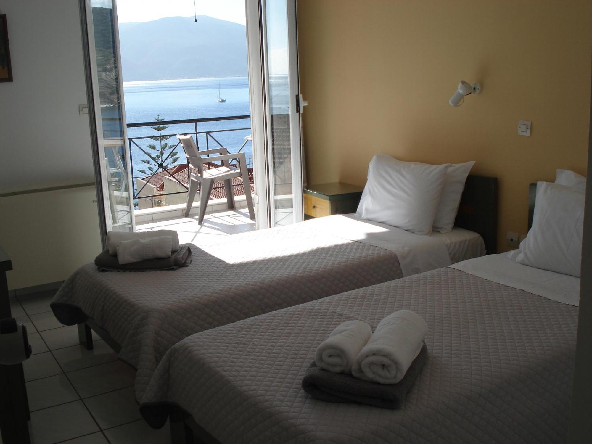 Mema'S Apartment Agia Efimia 객실 사진