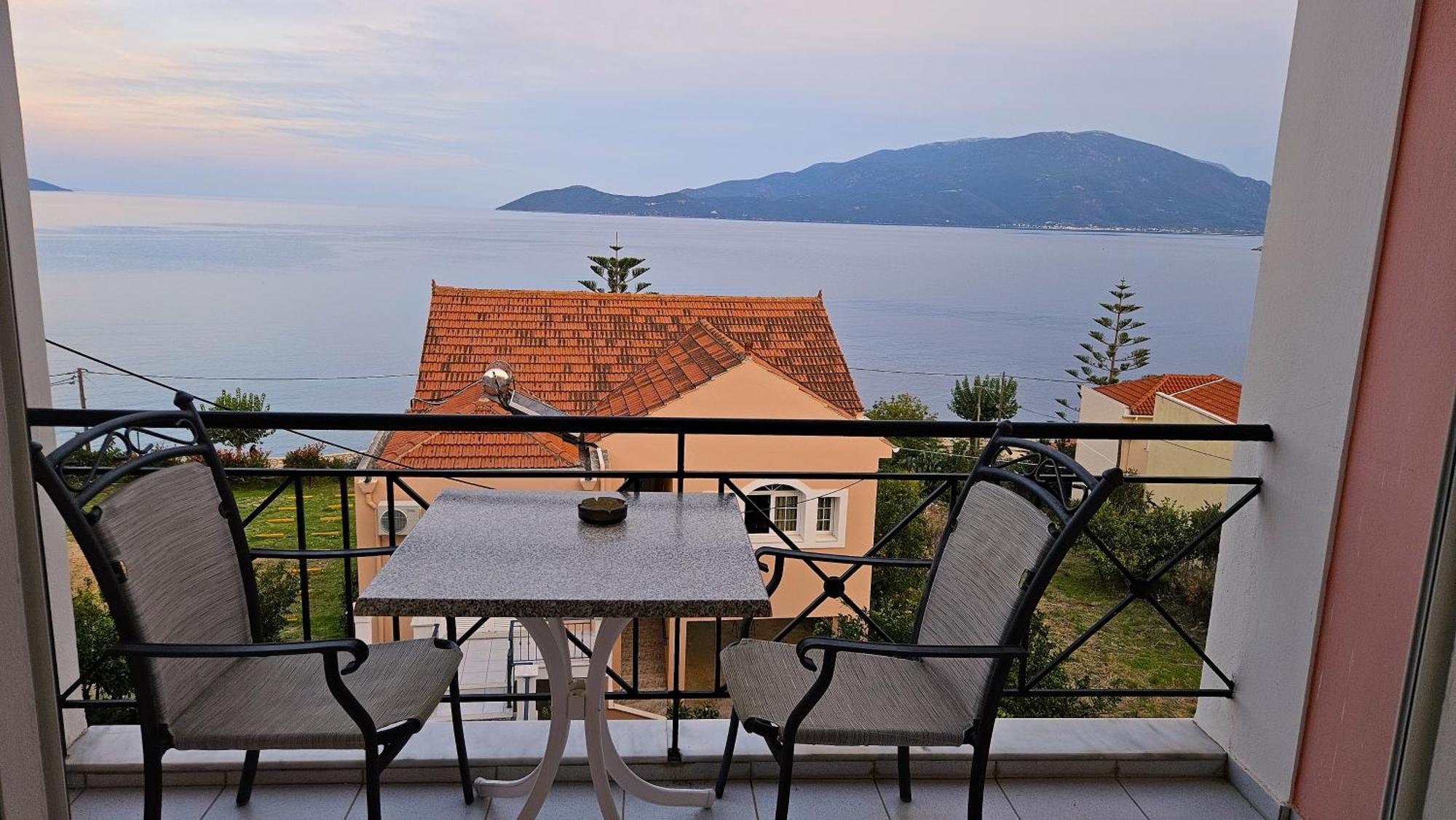 Mema'S Apartment Agia Efimia 객실 사진